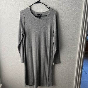 Vera Wang Silver Long Sleeve Dress